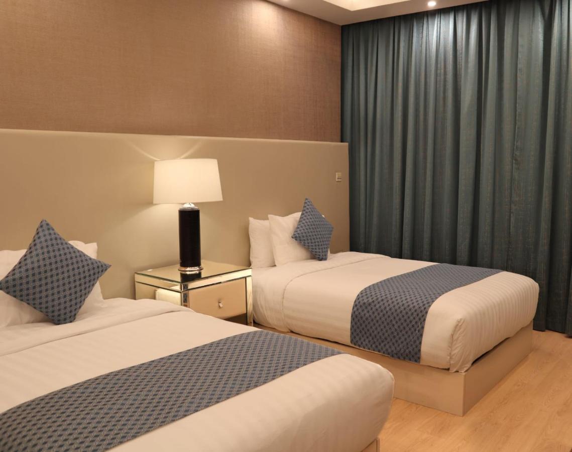 Sarwat Park Hotel Riyadh - Diplomatic Quarter Екстериор снимка