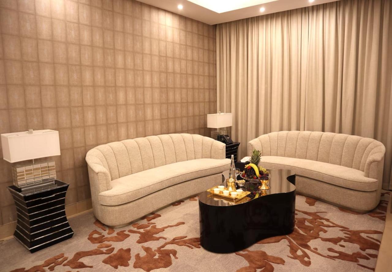 Sarwat Park Hotel Riyadh - Diplomatic Quarter Екстериор снимка