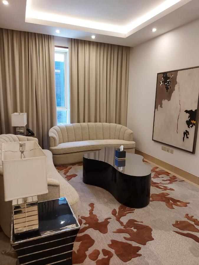 Sarwat Park Hotel Riyadh - Diplomatic Quarter Екстериор снимка