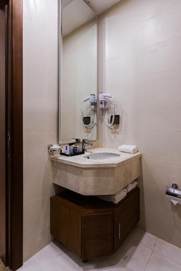 Sarwat Park Hotel Riyadh - Diplomatic Quarter Екстериор снимка