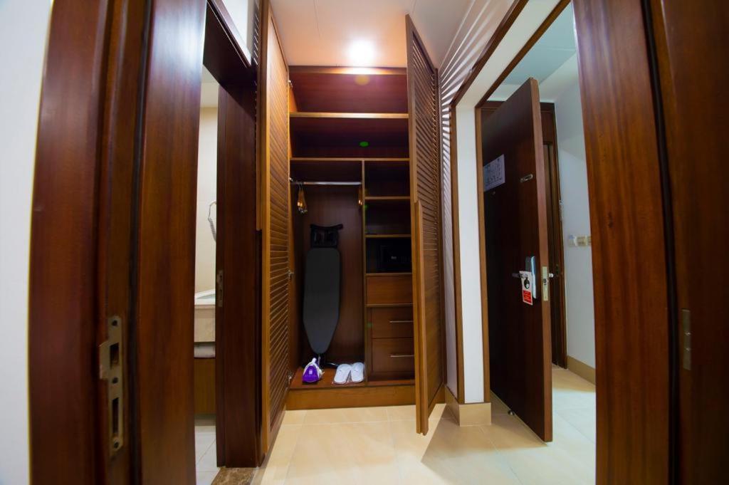 Sarwat Park Hotel Riyadh - Diplomatic Quarter Екстериор снимка