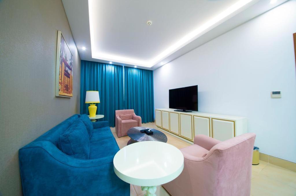 Sarwat Park Hotel Riyadh - Diplomatic Quarter Екстериор снимка