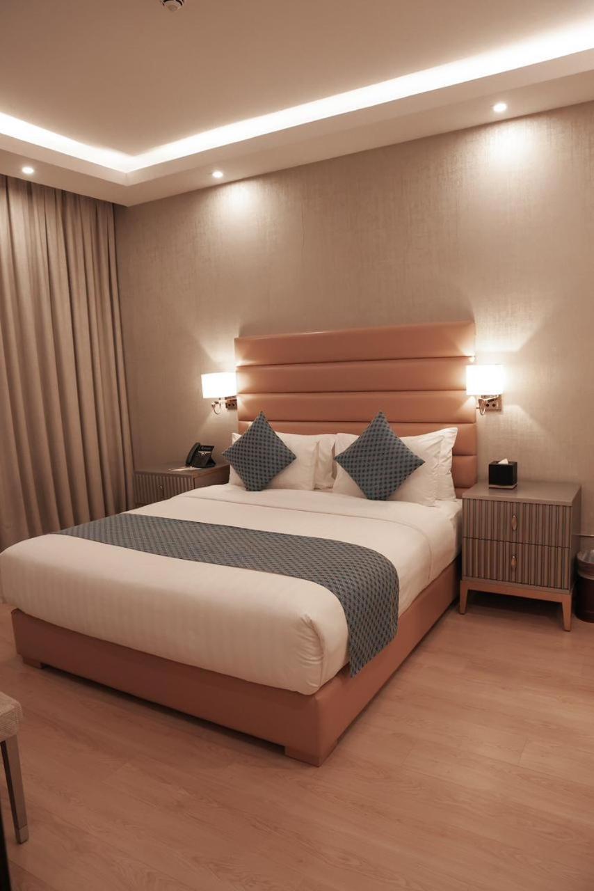 Sarwat Park Hotel Riyadh - Diplomatic Quarter Екстериор снимка